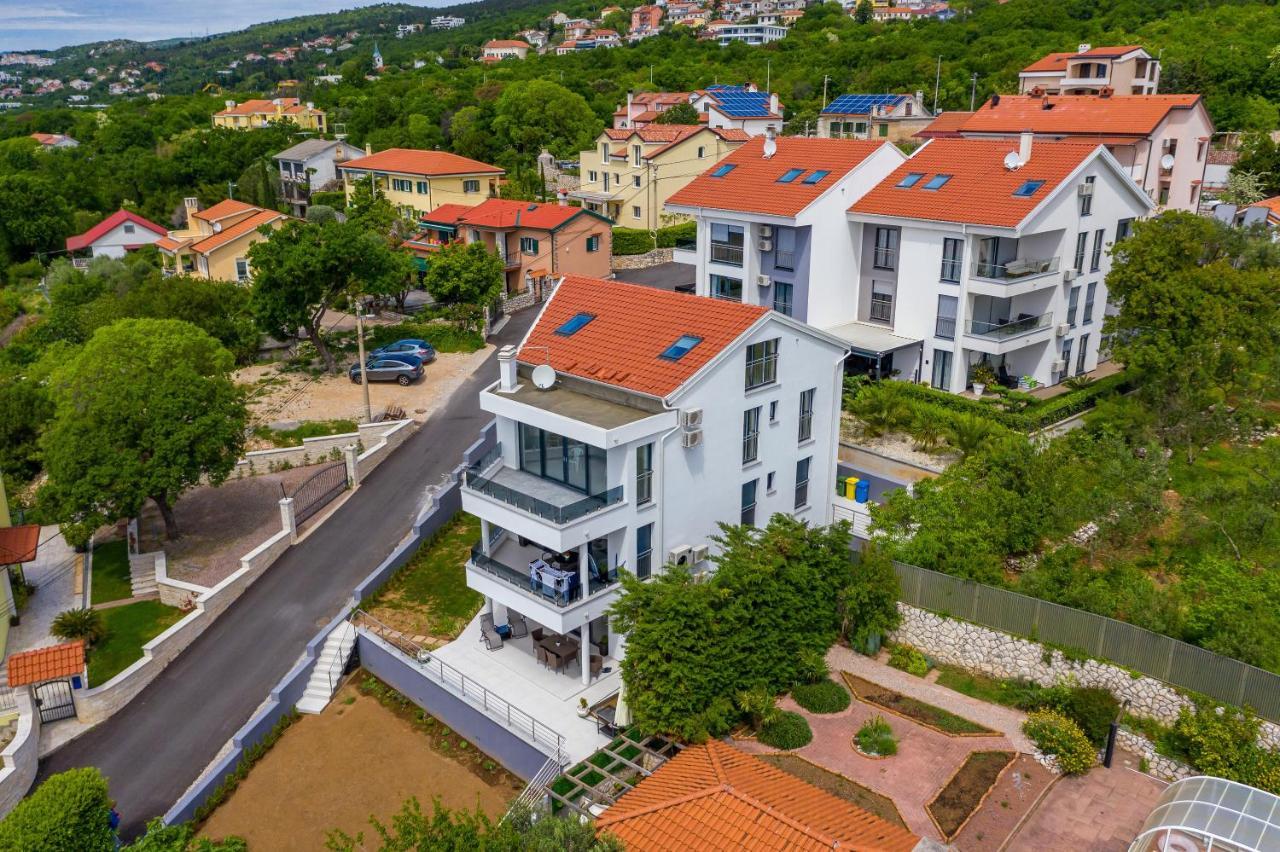 Apartment "Villa M" Kostrena Buitenkant foto