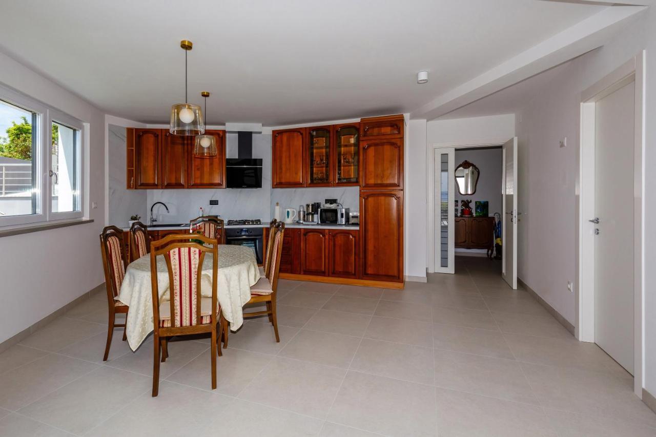 Apartment "Villa M" Kostrena Buitenkant foto