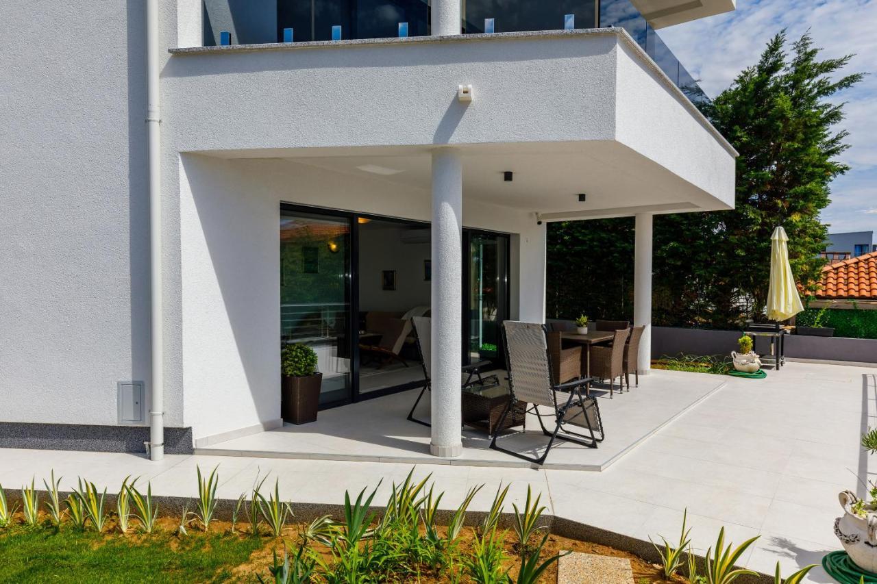 Apartment "Villa M" Kostrena Buitenkant foto